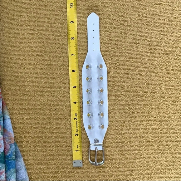 WhiteLeather Punk Goth Rock Double Spike Metal Stud Buckle Cuff Bracelet NEW - Picture 3 of 3